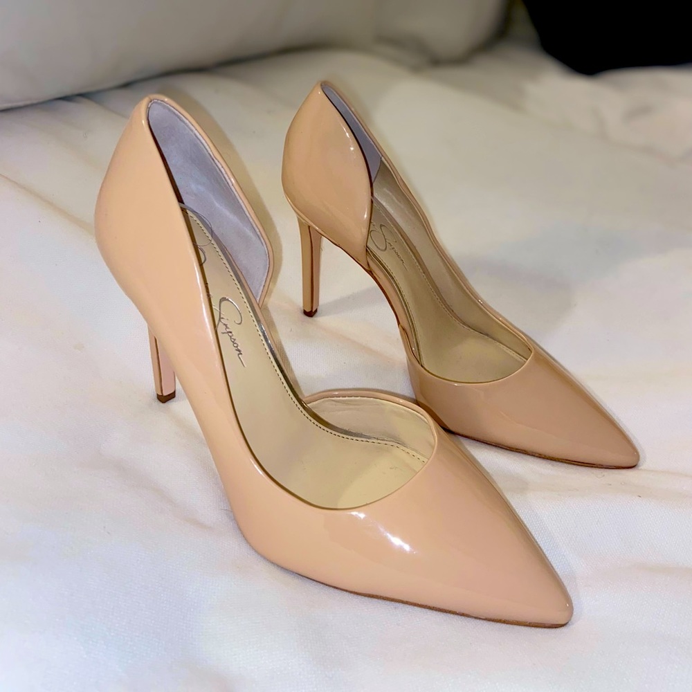 JESSICA SIMPSON NUDE POINTED TOE HEELS 👠
